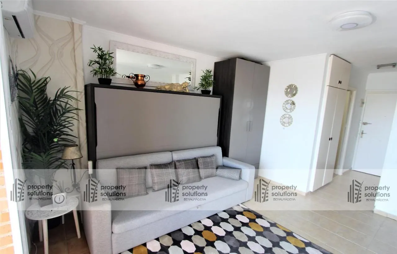 Apartment 1.012 Apartamentos Aguila. Cercano A La Playa Y Al Centro De Benalmadena. Excelente Ubicacion.